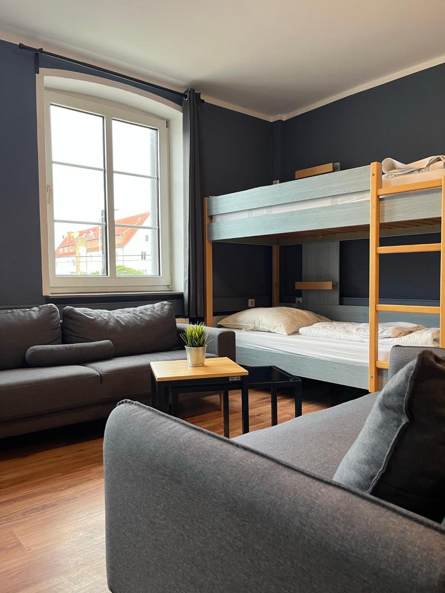 Blue Doors Hostel Ktv 罗斯托克 外观 照片
