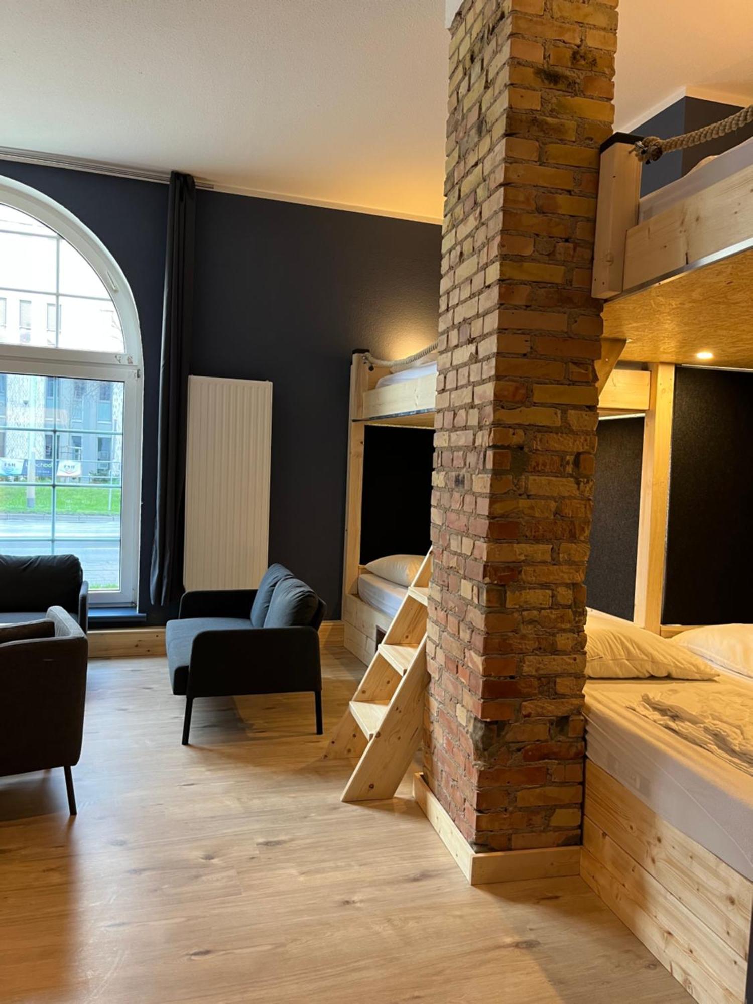 Blue Doors Hostel Ktv 罗斯托克 外观 照片