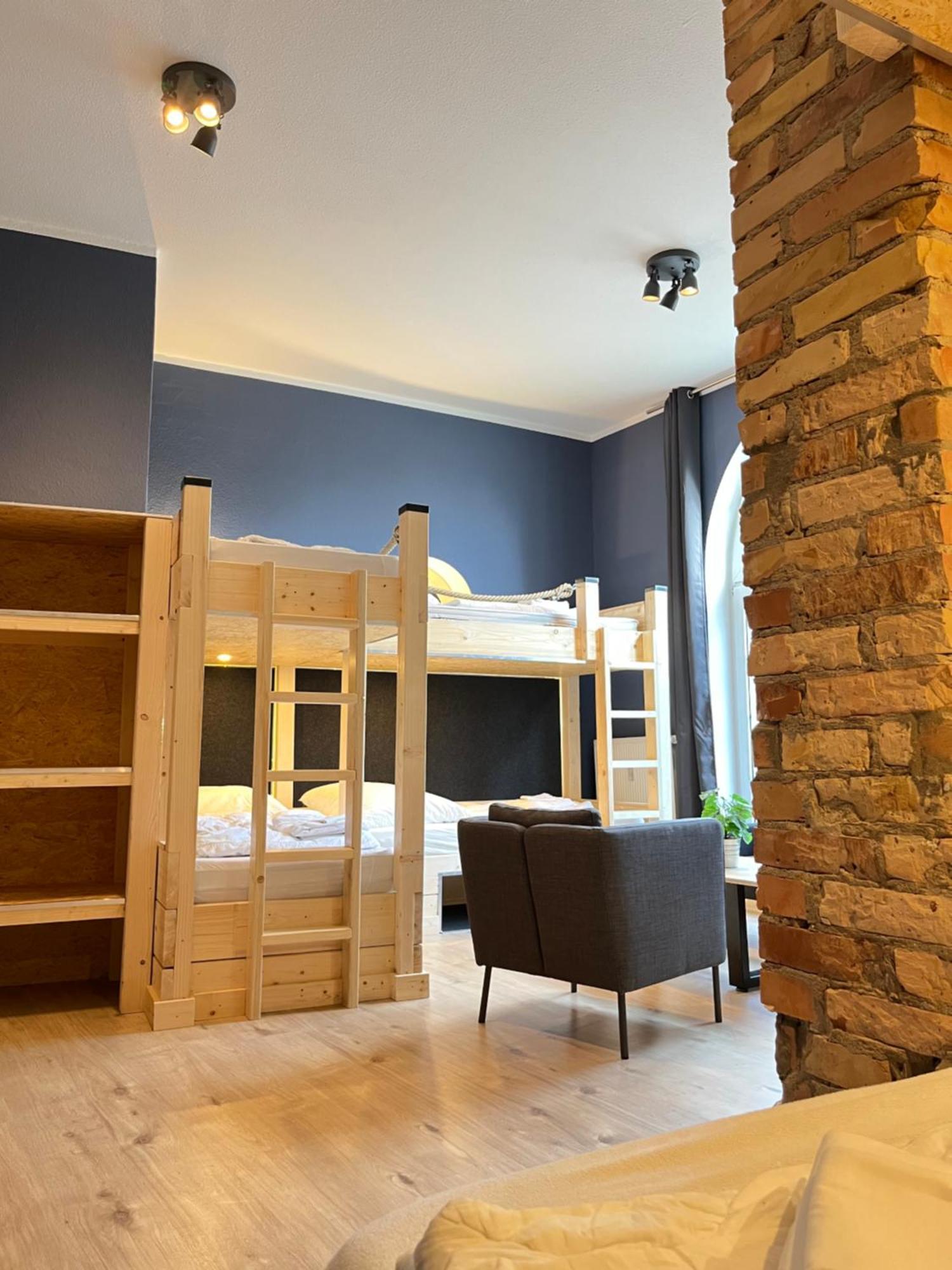 Blue Doors Hostel Ktv 罗斯托克 外观 照片